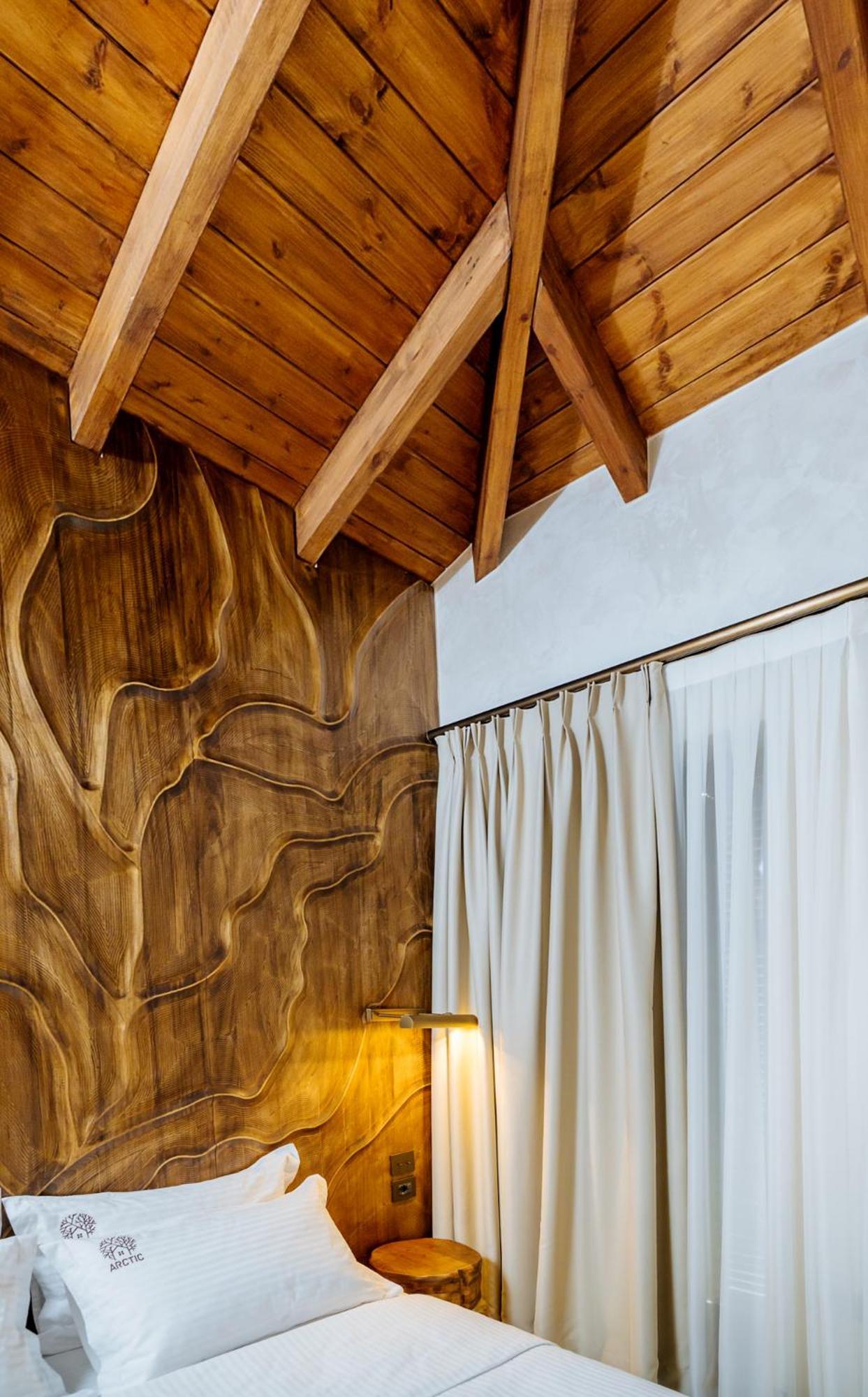 Arctic Boutique Hotell Korce